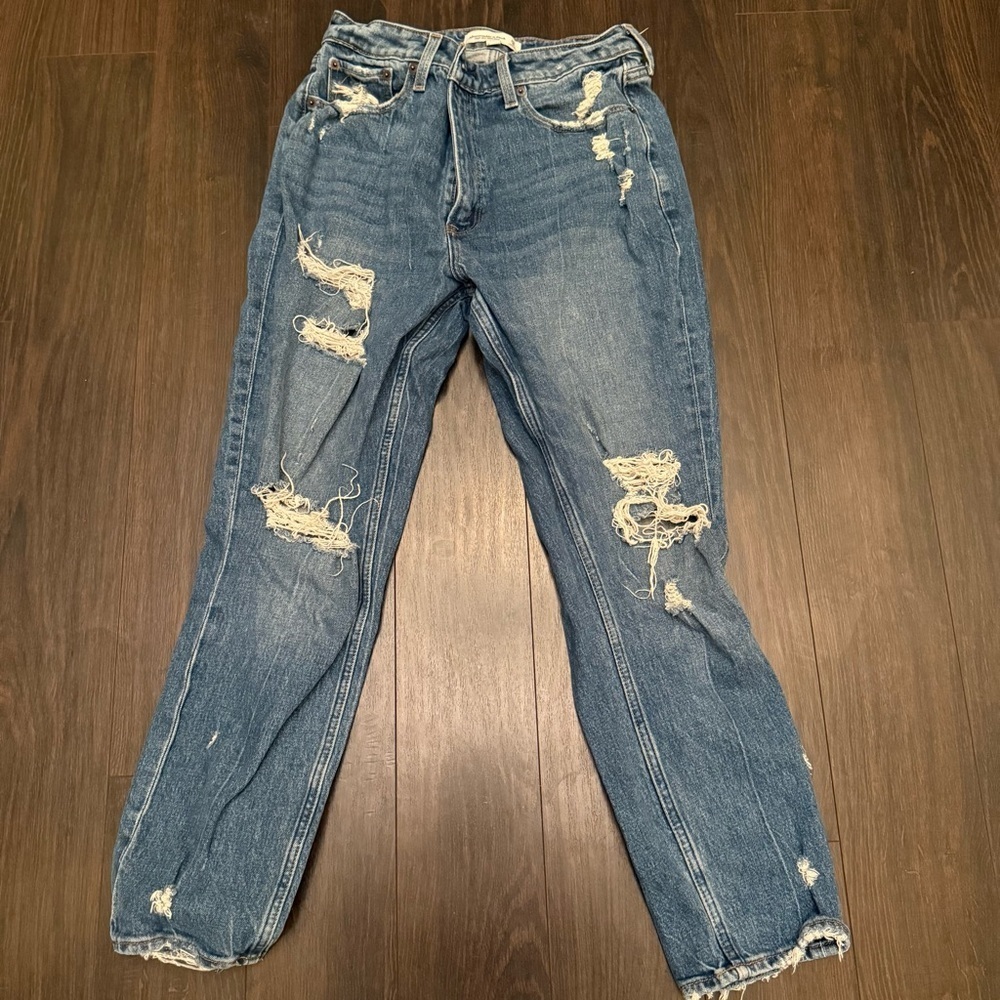 Abercrombie & Fitch Curve Love High Rise Mom Jeans